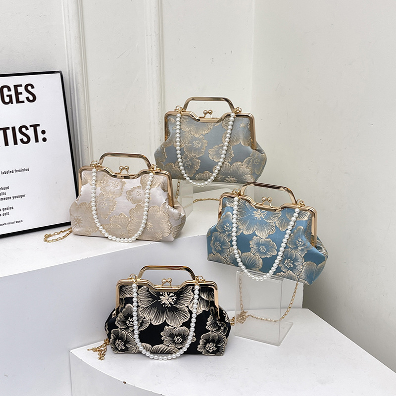 Ženska torbica u Guofeng stilu, inspirirana cheongsamom, s motivom školjke i izvezenim perlama – za ramenu ili crossbody