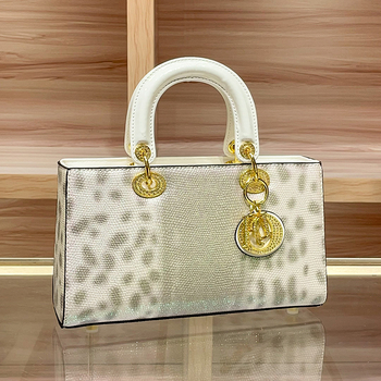 Ženska torba od prave kože, lagani luksuz, vodoravni oblik, Diana stil, uzorak guštera, crossbody/ramena, ljeto 2025