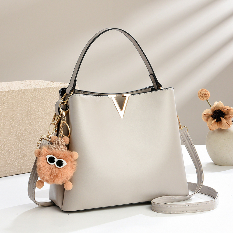 Ženska torbica za rame i crossbody, 2025 modni komad, svestrana bucket torba visoke klase
