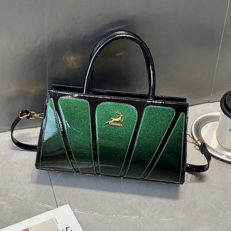 Ženska torba u retro euro-američkom stilu, novi model 2025., lakirana površina s panelnim šivanjem, velika torba za rame i crossbody