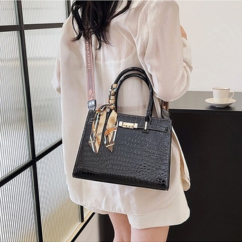 Torba za mamu velikog kapaciteta, 2026 novi model, crossbody torba s teksturom krokodila, elegantna ženska torba
