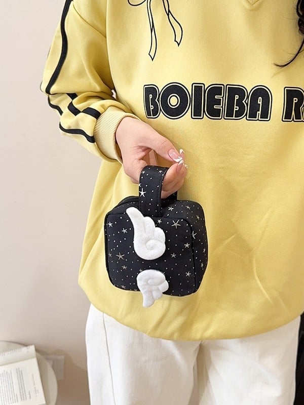 Mala četvrtasta nylon torbica s blistavim zvjezdama i anđelovim krilima; kompaktna torbica za skladištenje i šminku, torbica Instax/Polaroid i organizator za higijenske potrepštine.