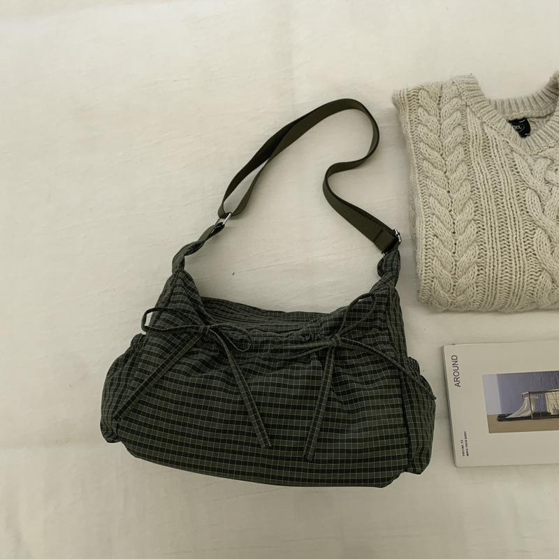 Ženska torba Cloud s kariranim uzorkom, šnuro i plisom, velika zapremina, ruksak ili crossbody