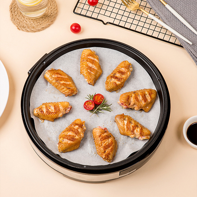 Hârtie de copt circulară, cu acoperire din silicon, absorbantă de grăsime, antiaderentă, pentru friteuză cu aer, 42 g/m².