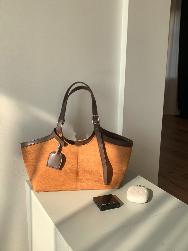 Jesen–zimska torba od suede kože s PU patchwork dizajnom, velika kapaciteta, ženska torba preko ramena za svakodnevnu uporabu