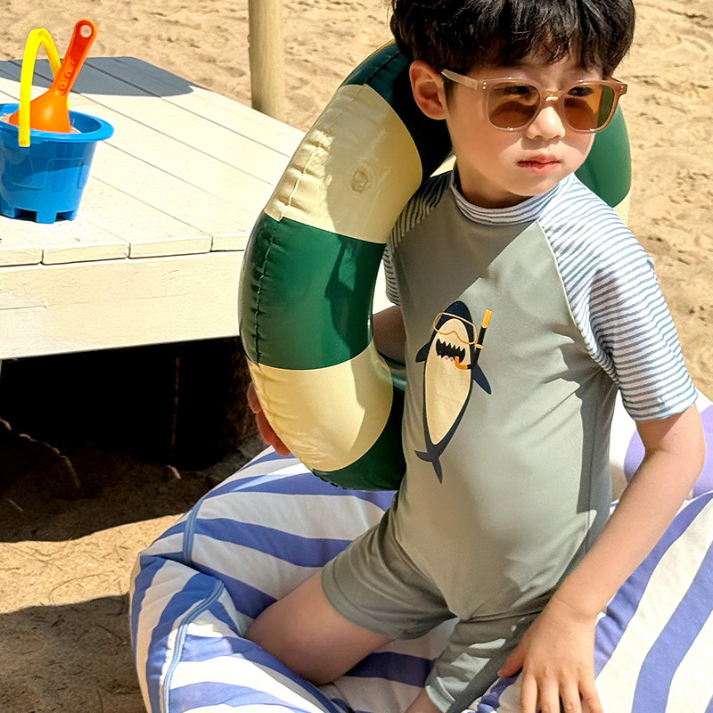 Ljetni novi dječji jednodijelni kupaći kostim s privlačnom ajkulom, kratkih rukava, brzo se suši, za plažu i odmor