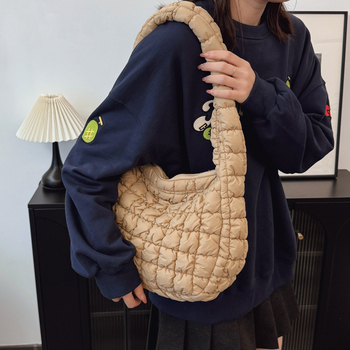 Nova ženska torba s plisom u oblacima, velika kapaciteta, crossbody tote u korejskom casual stilu
