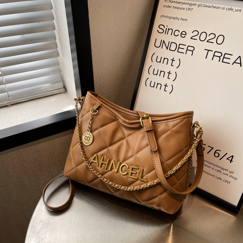 PU kožna mini bucket torbica s prešivanjem romba, inspirirana Chanel stilom, mala za nošenje preko ramena ili crossbody