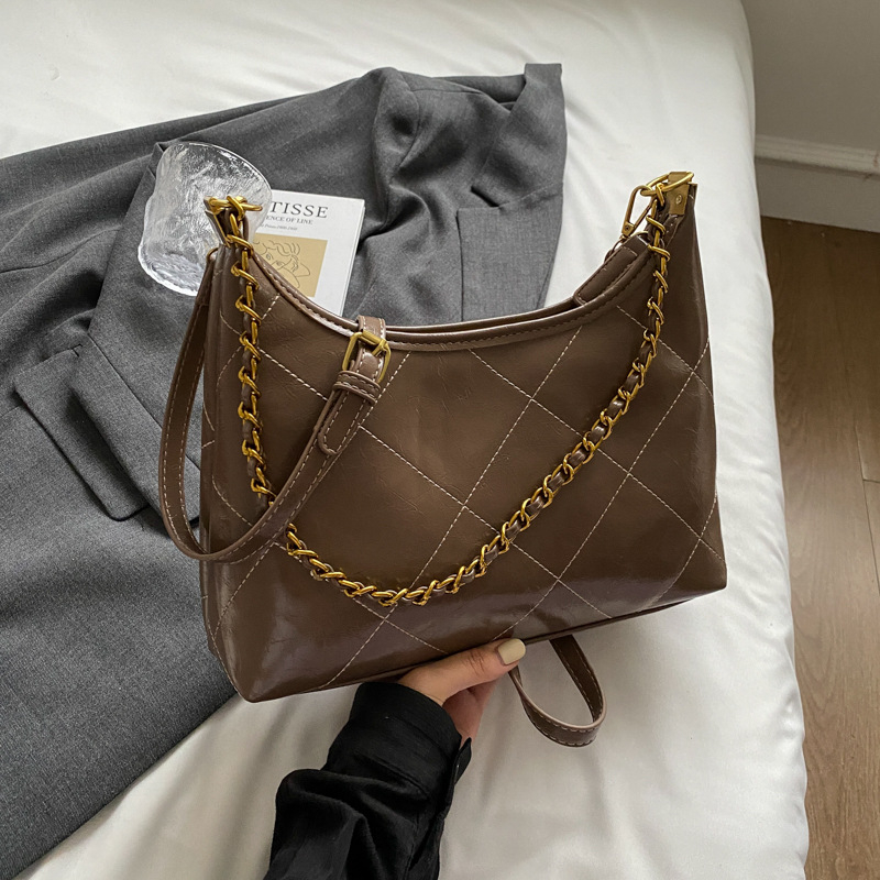 Ženska crossbody torba s dijamantnim šavom i lancem, novi model 2026, elegantna i svestrana za svakodnevnu upotrebu