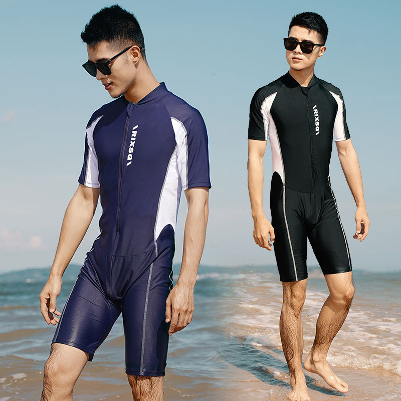 Haoxiang férfi egyrészes búvárúszóruha rövid ujjú, poliészter-spandex 88%/12%, konzervatív minta