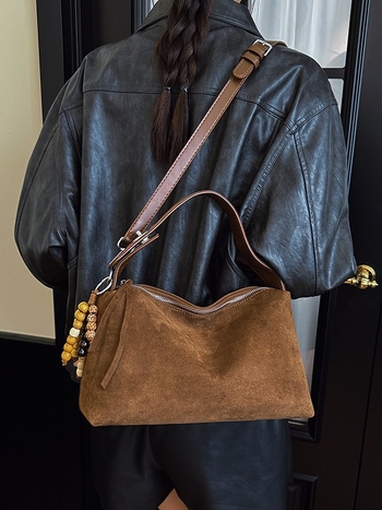 Ženska torbica od matirane biljno tanane kože, 2025 model, jesen–zima luksuz, Boston jastuk crossbody retro torba