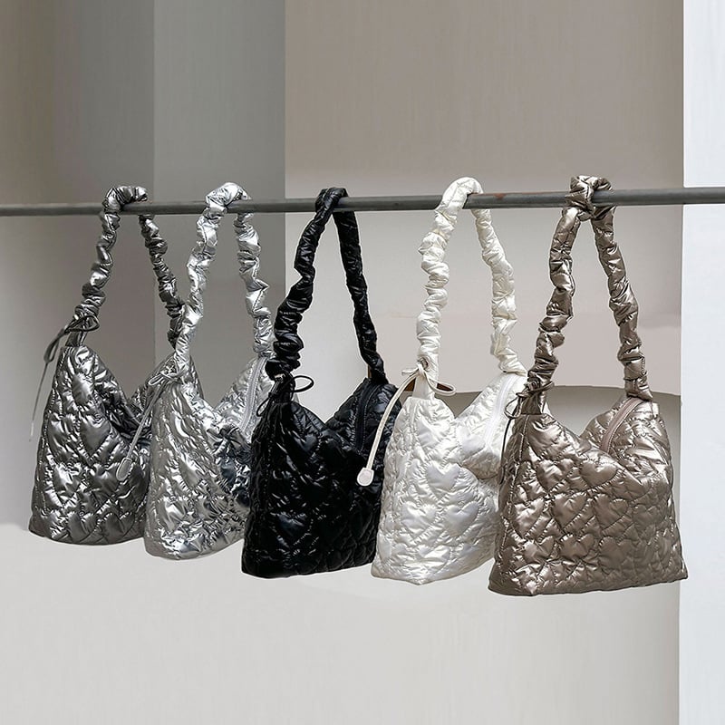 Ženska crossbody torba u korejskom stilu, oblaci plisirani detalji, velika kapaciteta, lagana