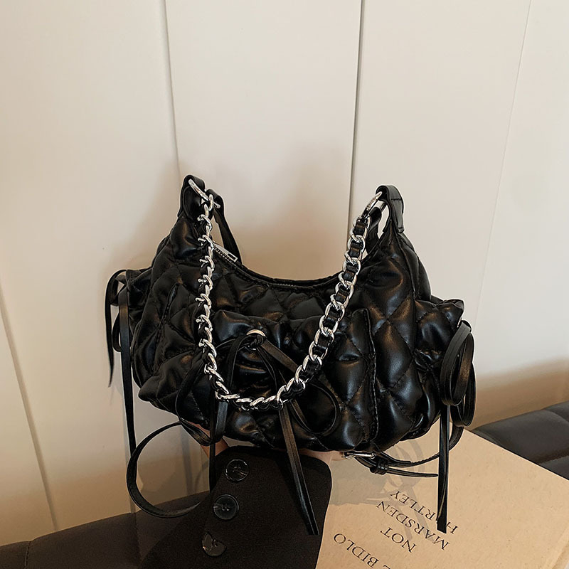 Ženska torbica s lancem u dijamantnom uzorku, velika kapaciteta, 2024 model, nišna casual torba za rame i crossbody, dumpling oblik torbe