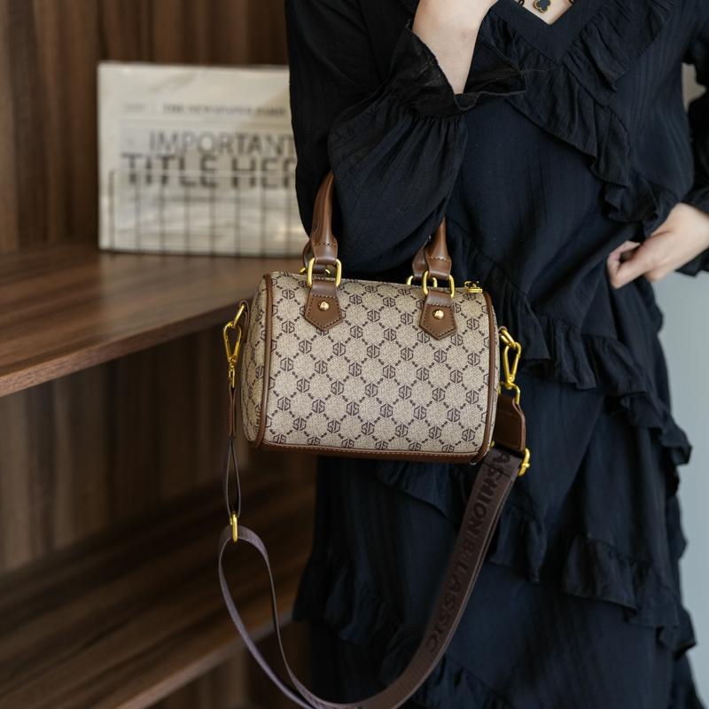2026 PU Boston torba, svakodnevna, minimalistička, preko ramena ili crossbody, oblik jastuka