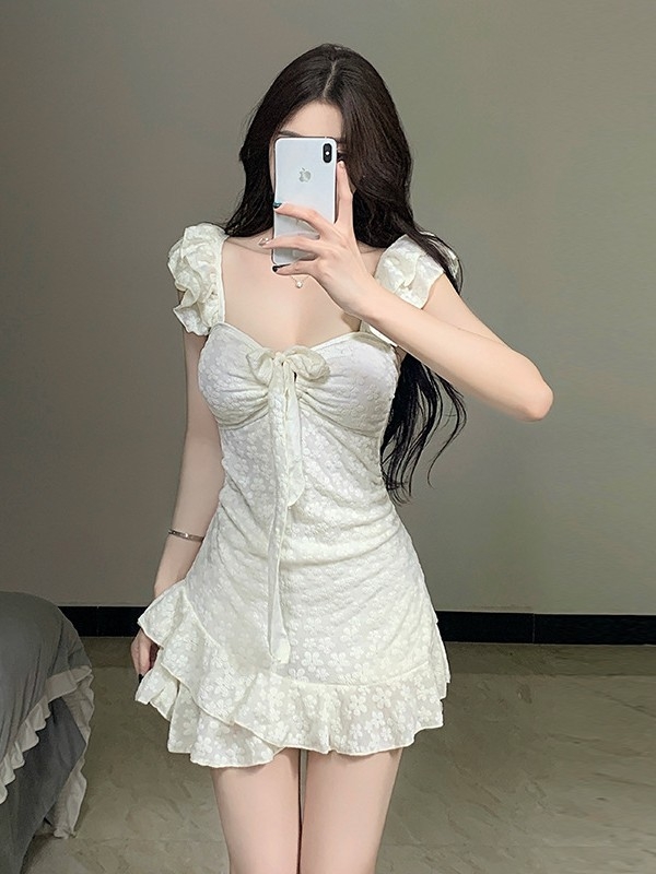2026 nova jednodijelna kupaći kostim, sladak stil, podiže dekolte i oblikuje siluetu, prikriva nedostatke, s umetkom za dojke, pogodna za odmore i termalne izvore