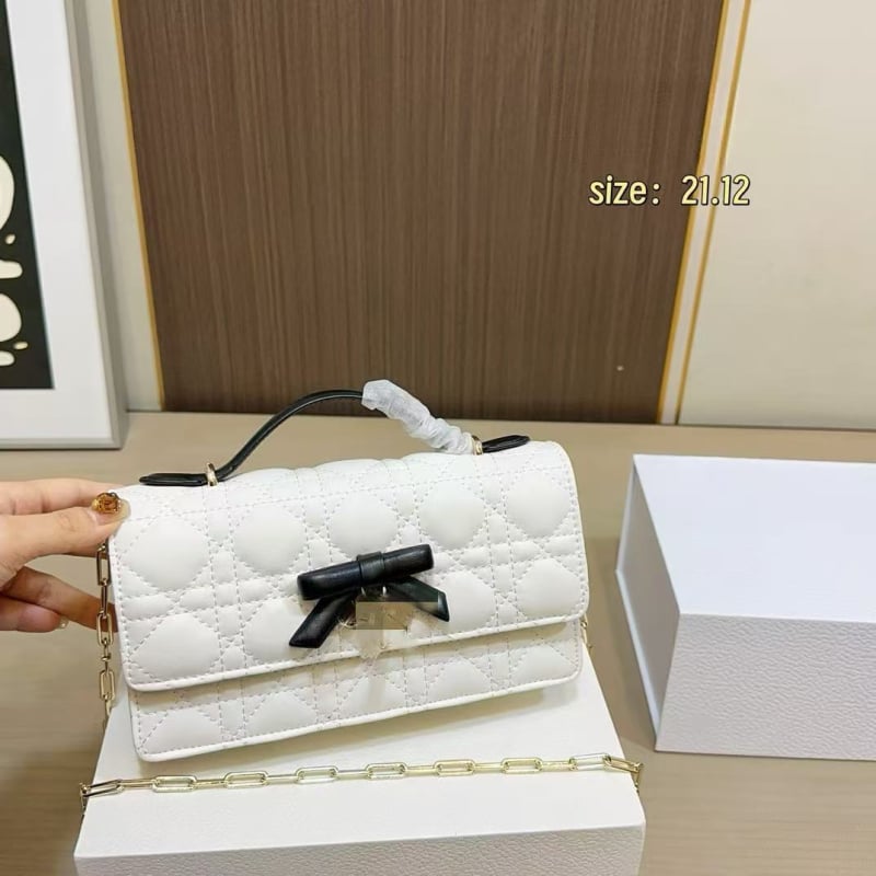 D-brand clutch torba s dijamantno prešivanim uzorkom i perlatnim lancem, mala kvadratna crossbody torba