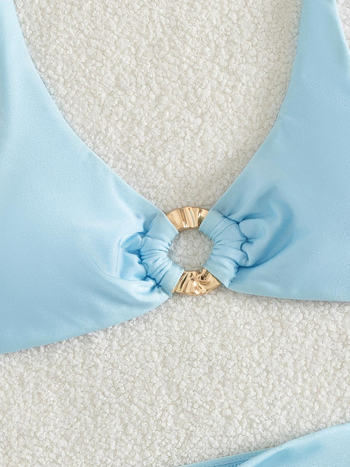 Ženski bikini s floralnim uzorkom – seksi i slatko