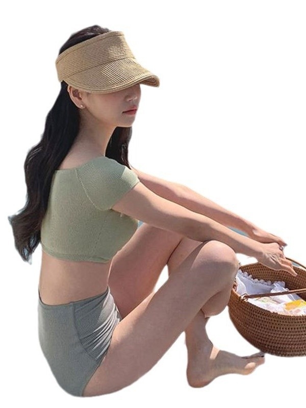Ženski dvodijelni kupaći kostim u korejskom stilu, mršav kroj, elegantno zelena boja, oblikovanje tijela, seksi