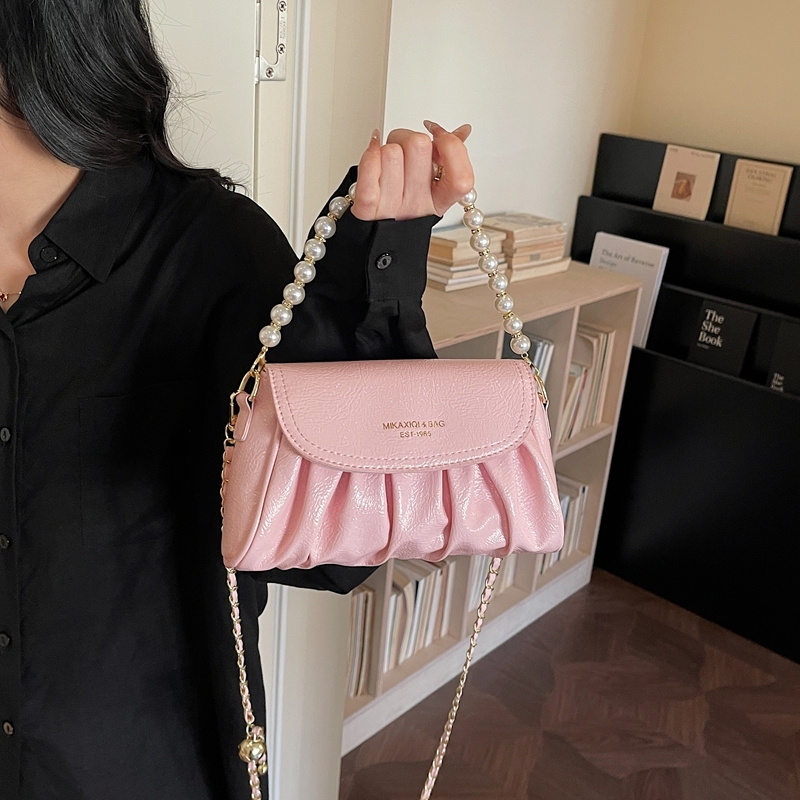 Visokokvalitetna mala torbica s plisiranim dizajnom nalik oblaku, lanac s perlama, kvadratna crossbody torbica