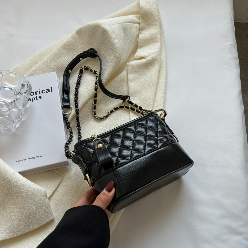 PU kožna torbica s lancem, crossbody, dijamantno šivanje, XL veličina