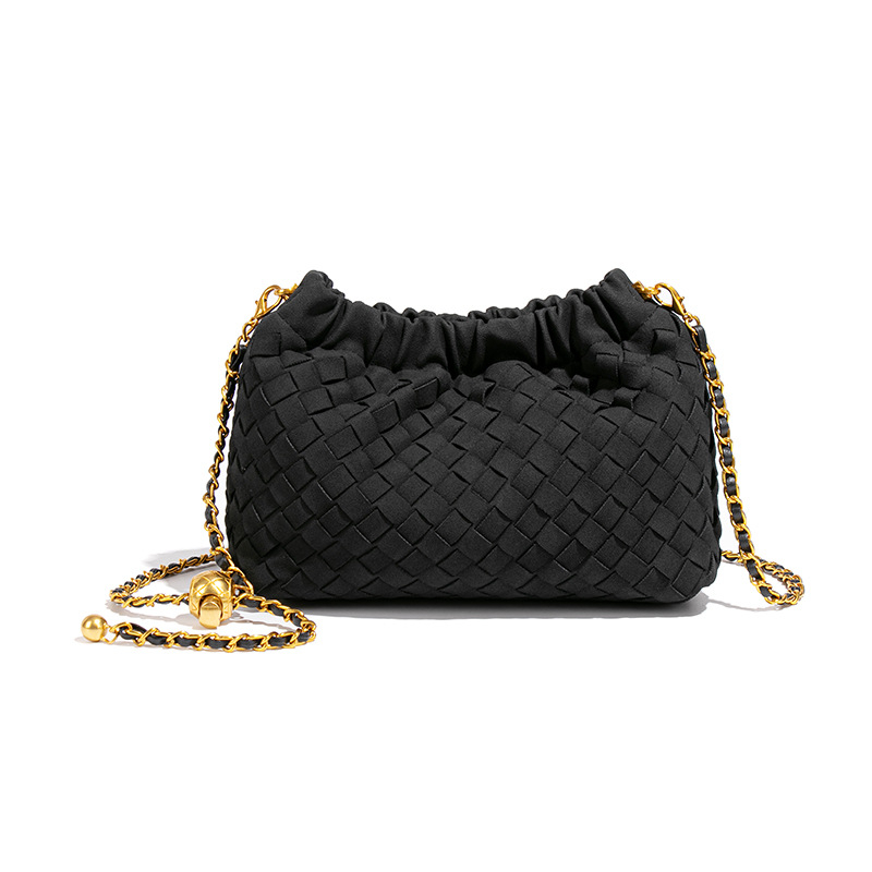 Torba preko ramena u Chanel stilu, plisirana s detaljem oblaka, pleteni lanac, mala zlatna kuglica, za žene