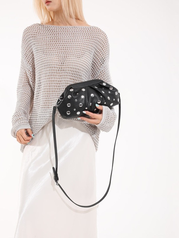 Urban minimalistička PU torba za rame s lancem, mala plisirana ženska crossbody torbica s ukrasnim gumbima u obliku gljiva
