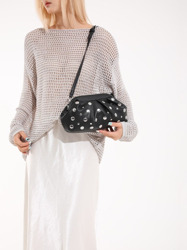 Urban minimalistička PU torba za rame s lancem, mala plisirana ženska crossbody torbica s ukrasnim gumbima u obliku gljiva