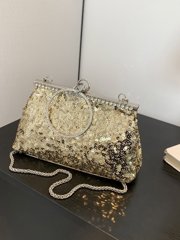 Svilena večernja torbica s perlicama i vezom – vintage stil, za nevjestu ili djeverušu