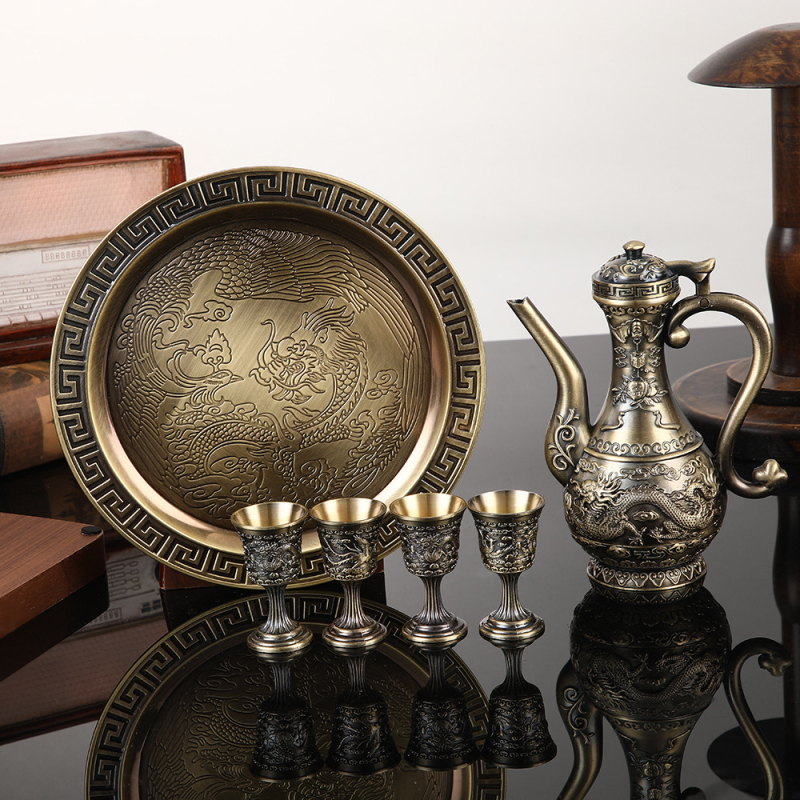 Set de bar în stil chinezesc Dragon și Phoenix, cu patru pahare și o carafă de vin – lux ușor retro pentru decorul casei