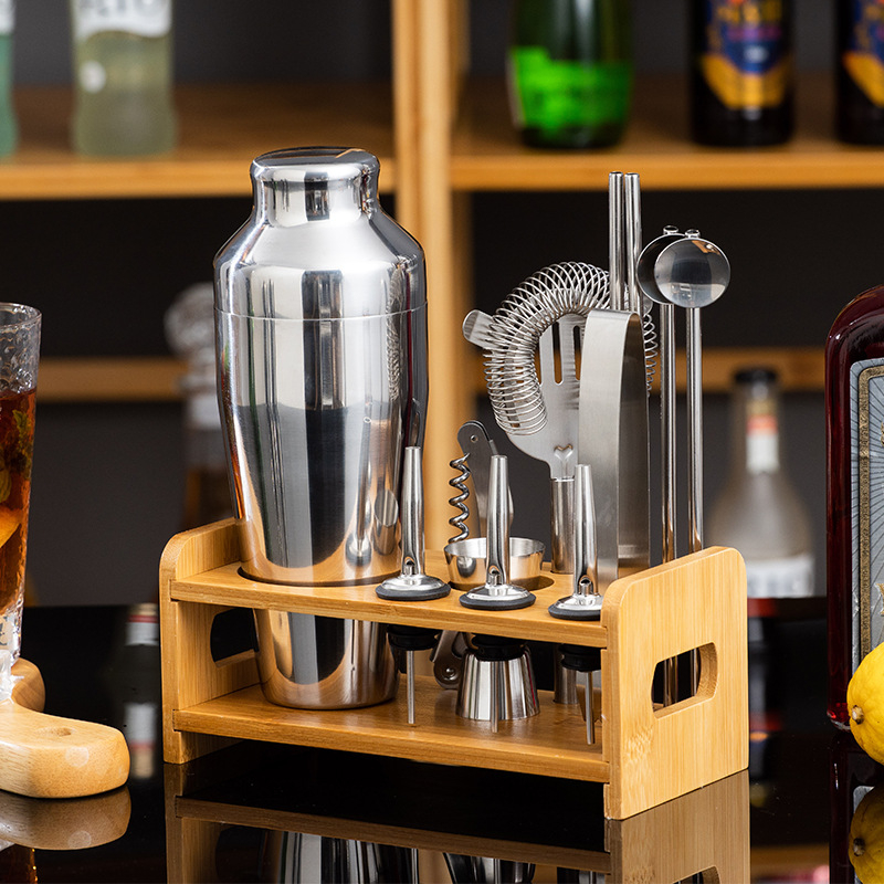Set de 13 piese din oțel inoxidabil pentru cocktailuri, cu suport din lemn