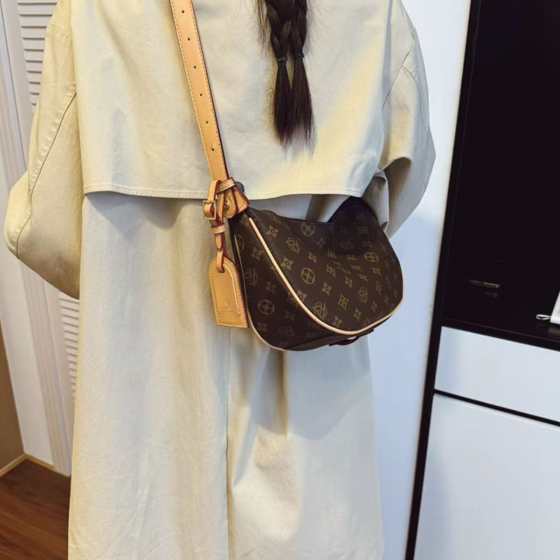 Polumjesečna retro torba za jesen-zimu, ženska crossbody torba visoke kvalitete