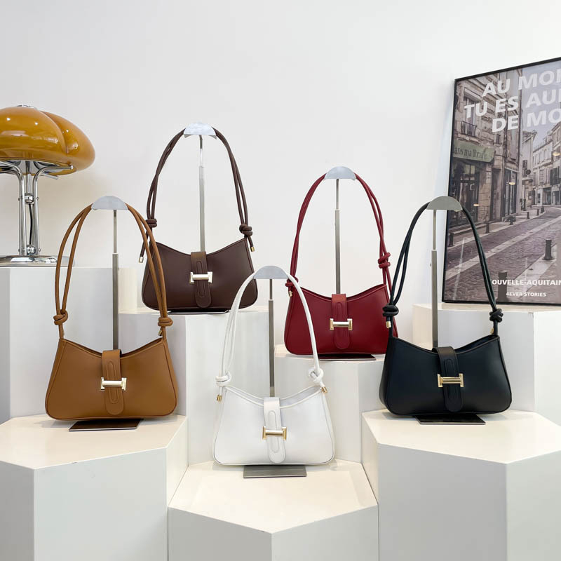 PU ženska torbica 2025 proljeće – teksturirani hardver, torba za rame ili crossbody, moderna svakodnevna torbica