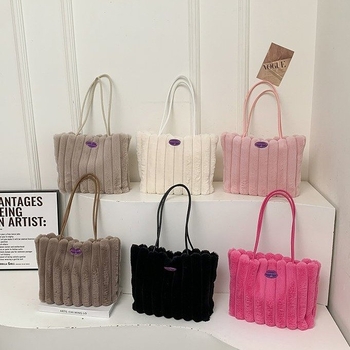 Pluš tote torba s velikim kapacitetom, ženska torba pod pazuhom, gradski casual stil 2024