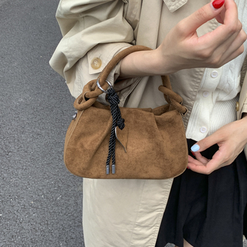 Ženska crossbody torbica od velura, retro, mala kvadratna torbica, proljeće 2026