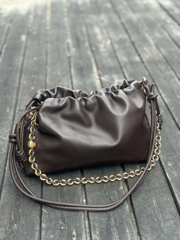 Bucket torba od prave kože, crossbody s uzicom i motivom oblaka