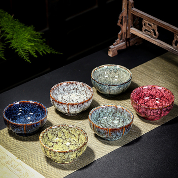 Ceașcă de ceai din ceramică, în stil chinezesc, cu glazură tradițională; porție unică