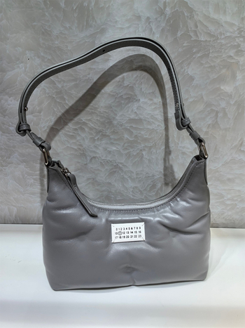 2025 nova plisirana ženska torbica od pamuka, jedinstven dizajn, stil oblaka ispod pazuha, casual i svestrana crossbody torba s ovčjom kožom