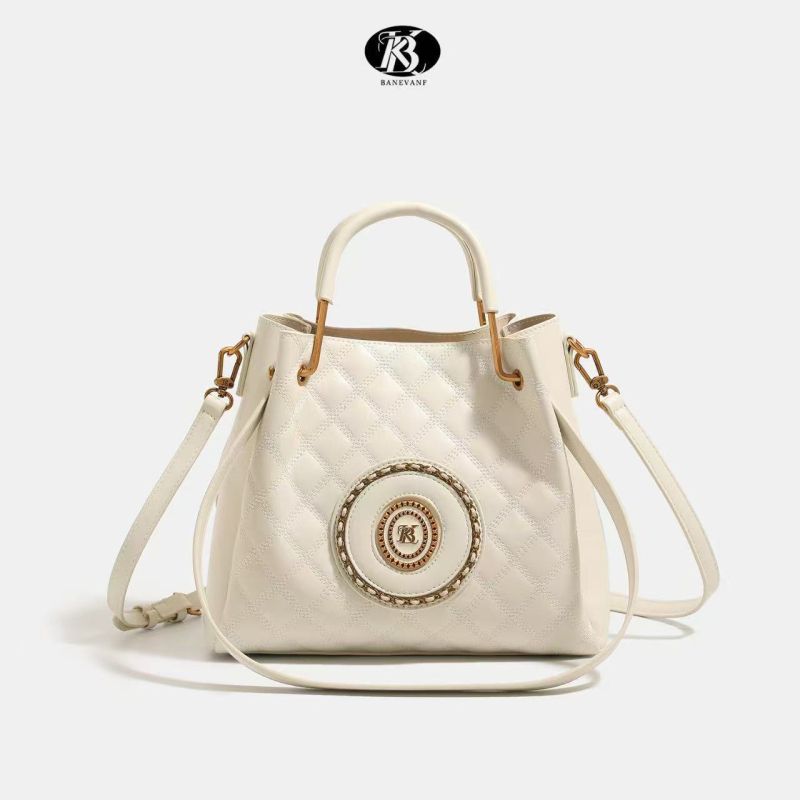 Ženska torbica od prave kože s luksuznim dojmom, quiltirana tote torba s lancem, velika kapaciteta, 2026. model, retro crossbody torba