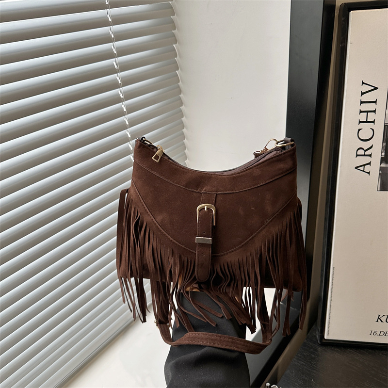 2024. zimska retro torba s resicama za žene – polumjesnog oblika, crossbody torba s jednim remenom, PU koža
