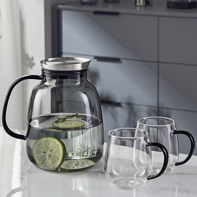 Sticlă din borosilicat neagră, cu capac din oțel, mare capacitate, rezistentă la temperaturi înalte, pentru sucuri și apă rece