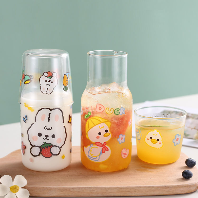 Set din sticlă borosilicată în stil japonez pentru o porție cu motiv de fată desen animat include oală ceașcă pahar pentru suc cană pentru apă rece și sticlă de apă