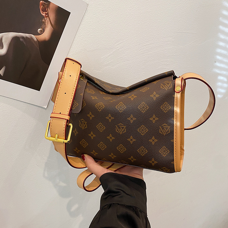 PU kožna ženska torba, mala kvadratna, preko ramena i crossbody, teksturirana, lagani luksuz, proljeće 2025