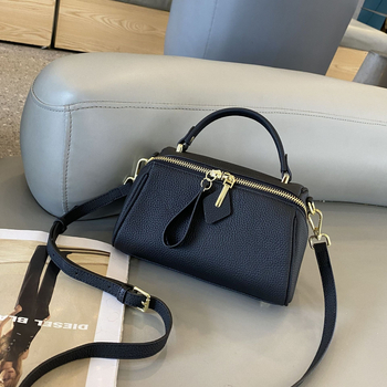 Ženska torba od prave kože, elegantan stil, 2025 novi model retro, jednostavan i klasičan Boston torba za nošenje preko ramena