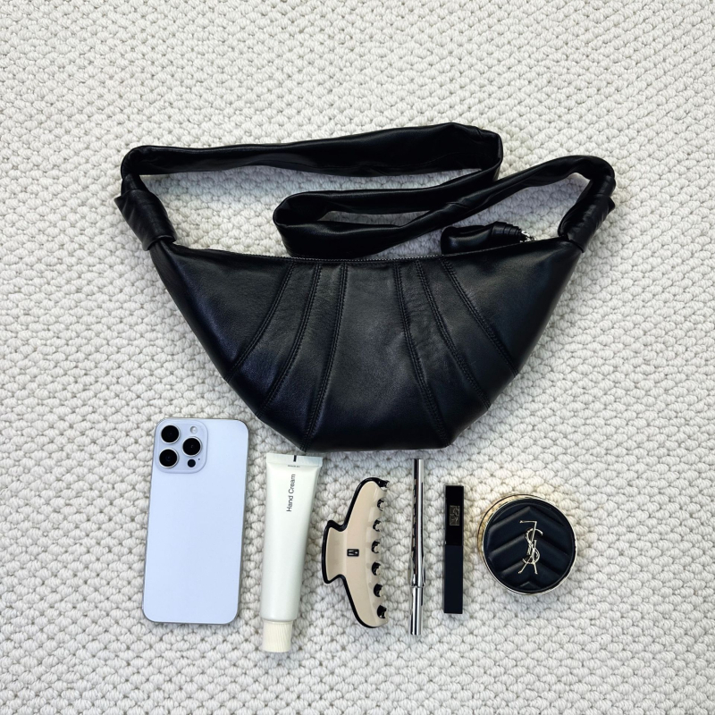 Ženska torba od prave kože s ovčjim kožom, kroasan oblik, za rameni i crossbody
