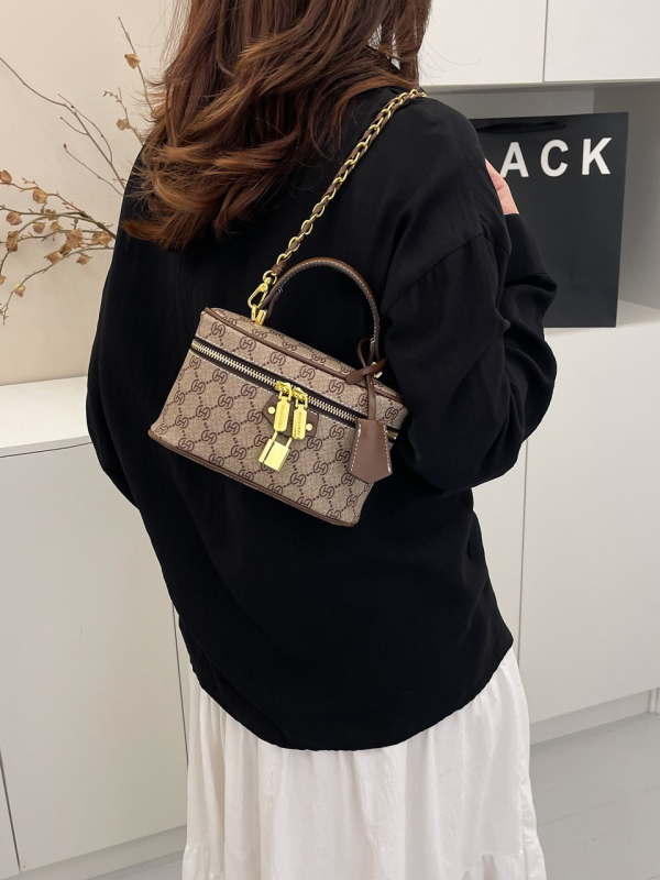 Monica Qiqi modna tiskana kvadratna torba za rame i crossbody, retro zapadnjački stil, ženska kozmetička torba