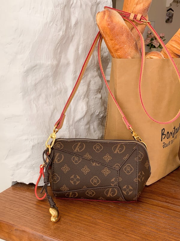 Ženska crossbody torba s printom, mala kvadratna torba, PU koža, model 6122, proljeće 2026