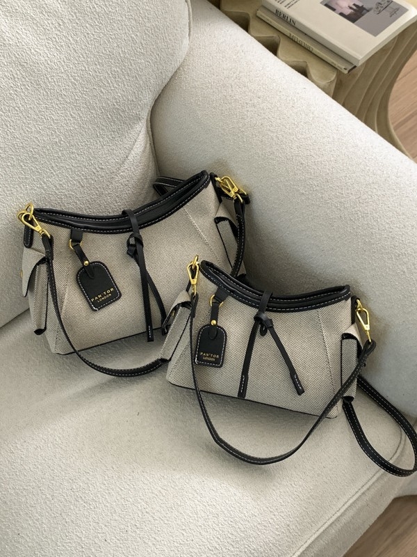 Ženska vintage torbica na ramenu od velura, novi model 2026, jednostavan dizajn, crossbody za svakodnevnu upotrebu