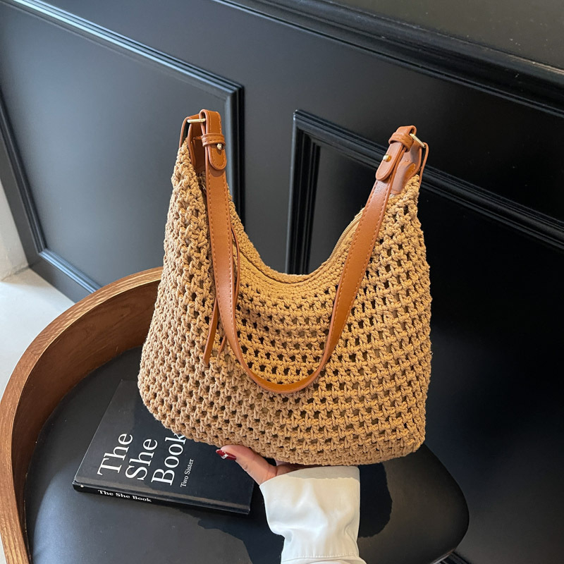 Ženska slamena tote torba za plažu, ljeto 2025 — s naramenicom za rame i crossbody, izrezani uzorak