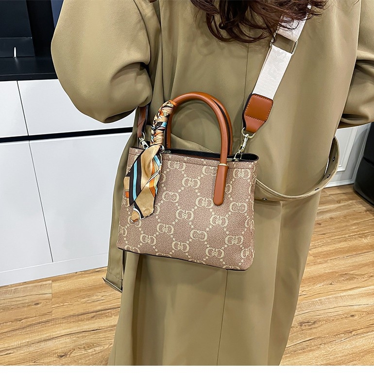 PU kožna crossbody torbica za žene, mini kvadratnog oblika, srednje veličine, dizajn inspiriran košarom, pretinac za telefon, zatvarač
