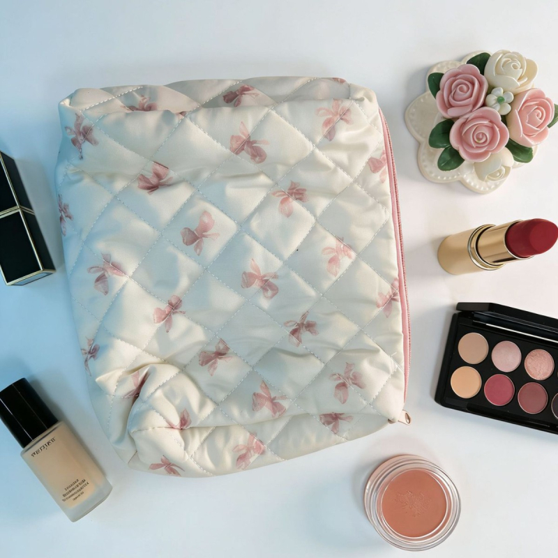 Geantă de cosmetică quilted pentru călătorii, organizator portabil cu mare capacitate pentru ruj și alte produse cosmetice